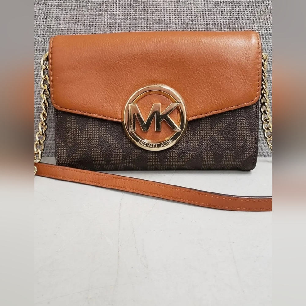 Michael Kors Designer - Small Brown Leather Crossbody Purse Handbag